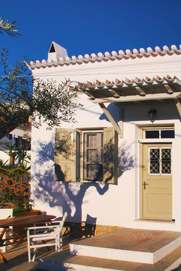 Aria House Villa Spetses Town Exterior photo